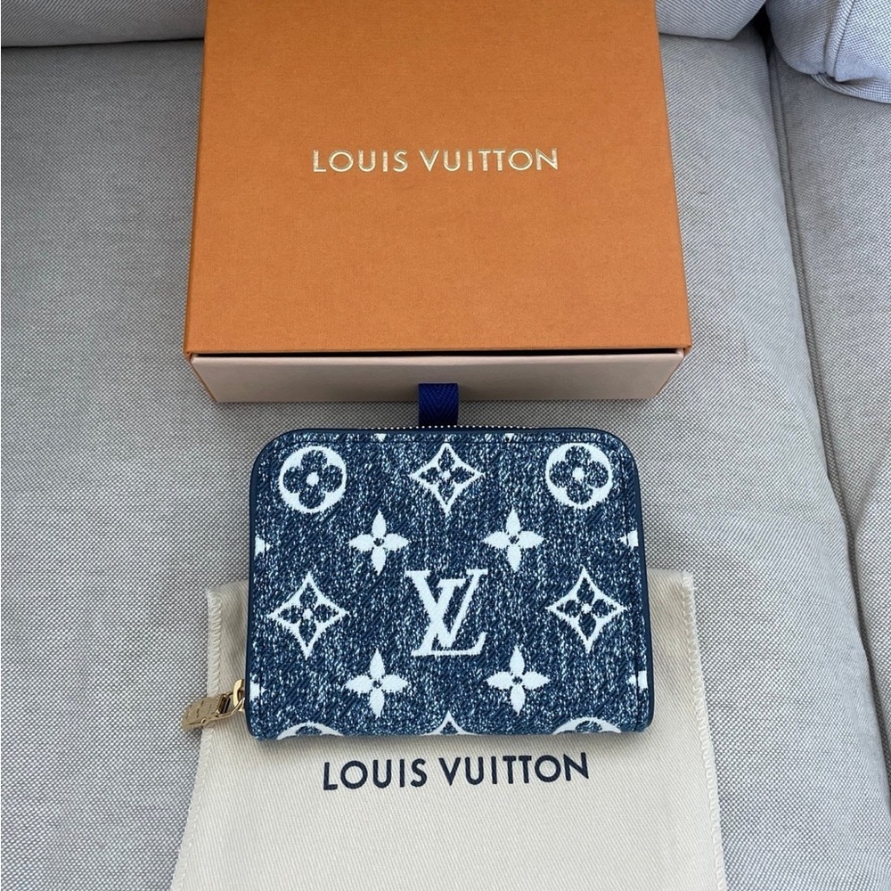 Louis Vuitton denim monogram zippy coin purse